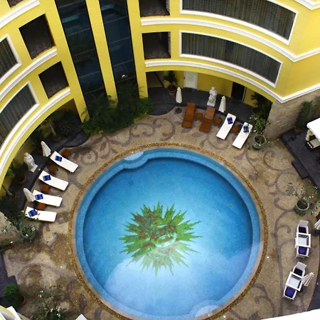 Four Seasons Place Pattaya 